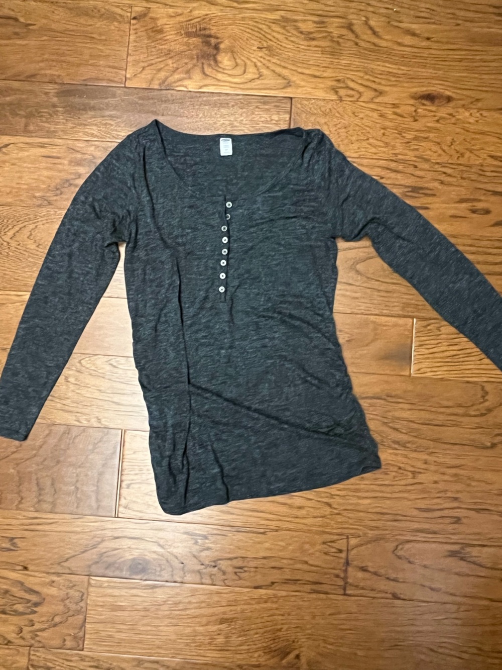 Old Navy Maternity Dark Heather Gray Long Sleeve Henley Top